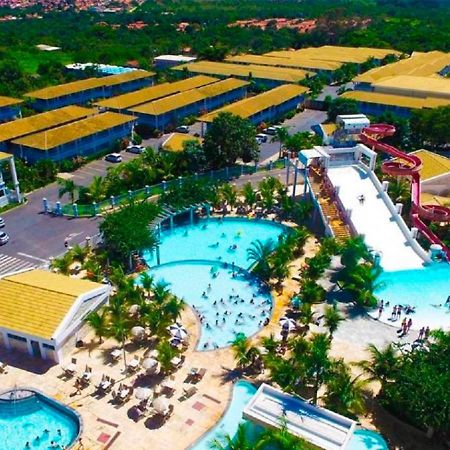 Lacqua Diroma Apartamento Completo Com Fogao, Geladeira, Micro-Ondas, Piscina 24H, Acomoda Ate 5 Pessoas Caldas Novas Luaran gambar