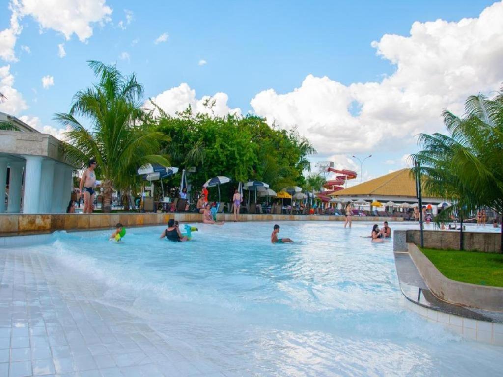 Lacqua Diroma Apartamento Completo Com Fogao, Geladeira, Micro-Ondas, Piscina 24H, Acomoda Ate 5 Pessoas Caldas Novas Luaran gambar