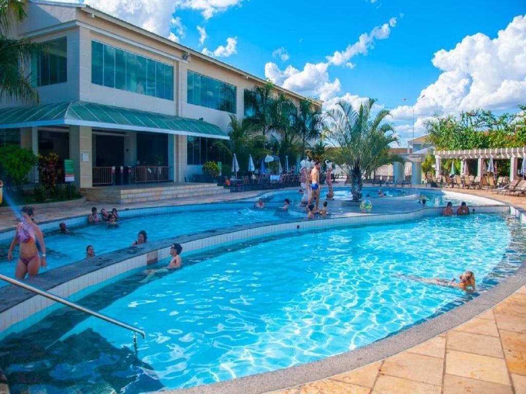 Lacqua Diroma Apartamento Completo Com Fogao, Geladeira, Micro-Ondas, Piscina 24H, Acomoda Ate 5 Pessoas Caldas Novas Luaran gambar
